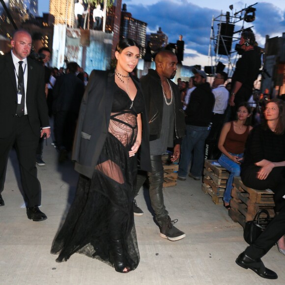 Kanye West et Kim Kardashian arrivent au Pier 26 pour assister au défilé Givenchy printemps-été 2016. New York, le 11 septembre 2015.