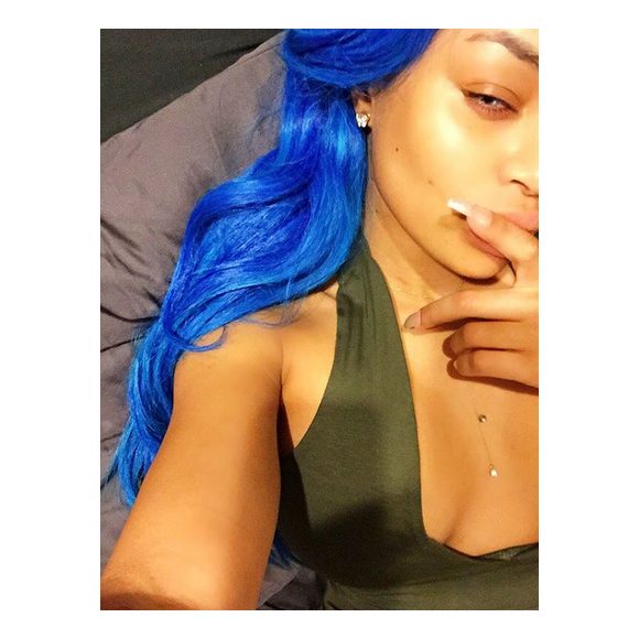 Blac Chyna et sa perruque haute en couleurs / photo postée sur Instagram.