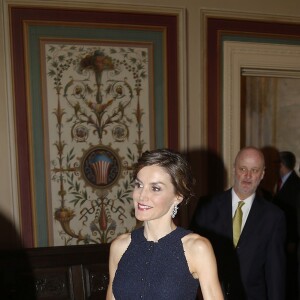 Le roi Felipe VI d'Espagne et la reine Letizia (habillée d'un ensemble Nina Ricci) rencontraient les membres de la Commission des affaires étrangères du Sénat au Capitole à Washington dans le cadre de leur visite officielle aux Etats-Unis, le 15 septembre 2015.