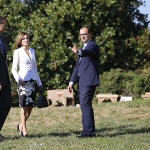 Le roi Felipe VI et la reine Letizia d'Espagne ont débuté leur visite officielle aux Etats-Unis, le 15 septembre 2015, à Mount Vernon, ancienne résidence et lieu de sépulture du premier président des Etats-Unis, George Washington.