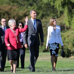 Le roi Felipe VI et la reine Letizia d'Espagne ont débuté leur visite officielle aux Etats-Unis, le 15 septembre 2015, à Mount Vernon, ancienne résidence et lieu de sépulture du premier président des Etats-Unis, George Washington.