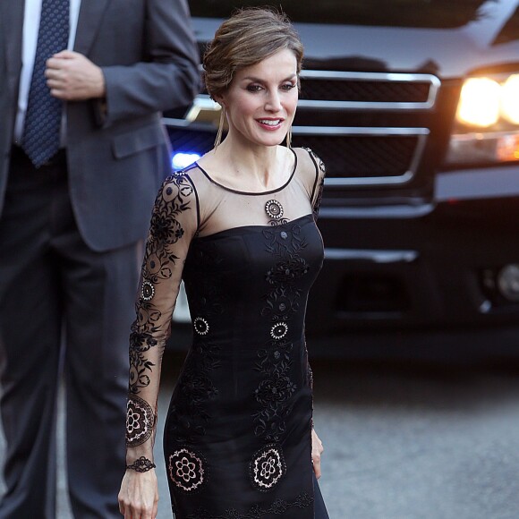 La reine Letizia d'Espagne - Le couple royal d'Espagne arrive à l'université Georgetown à Washington, à l'occasion de leur voyage officiel aux Etats-Unis, pour assister à la cérémonie de présentation du premier meeting des scientifiques espagnols. Le 16 septembre 2015  Spanish Kings Felipe VI and Letizia Ortiz attends the presentation ceremony of the First Meeting of Spanish scientists in the United States at the University of Georgetown during their official trip to United State of America, in Washington, on Wednesday 16th September, 2015.17/09/2015 - Washington