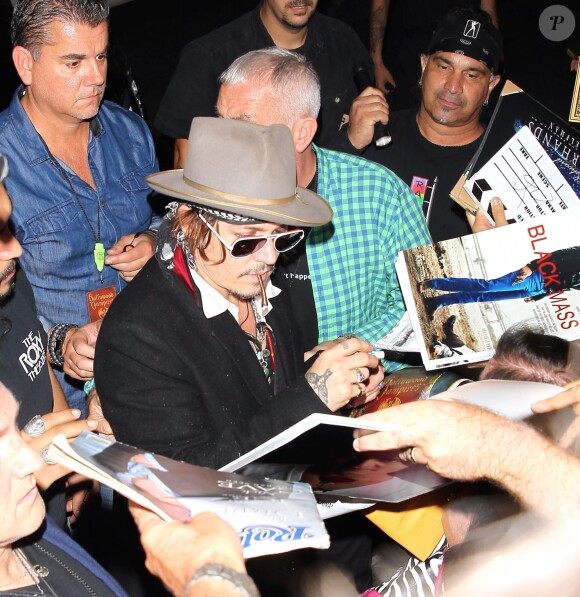 Johnny Depp à la sortie de son concert avec son groupe The Hollywood Vampires au Roxy Theatre sur Sunset Strip à West Hollywood, Los Angeles,le 16 septembre 2015.