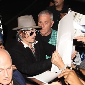 Johnny Depp à la sortie de son concert avec son groupe The Hollywood Vampires au Roxy Theatre sur Sunset Strip à West Hollywood, Los Angeles,le 16 septembre 2015.