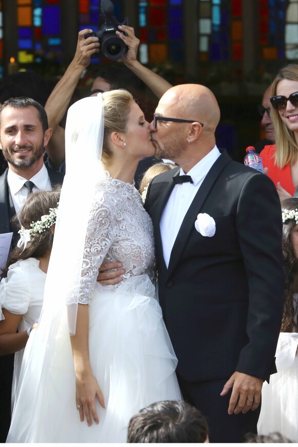 Pascal Obispo a épousé sa jolie Julie Hantson au Cap-Ferret le 19 septembre 2015.