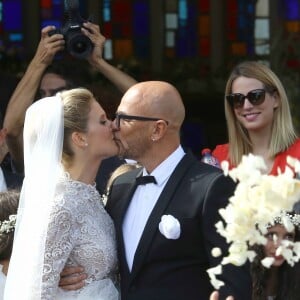 Pascal Obispo a épousé Julie Hantson au Cap-Ferret le 19 septembre 2015.