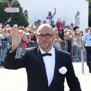 Pascal Obispo a épousé Julie Hantson au Cap-Ferret le 19 septembre 2015.