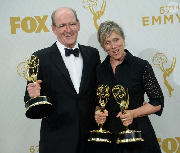Richard Jenkins et Frances McDormand lors des Emmy Awards le 20 septembre 2015 à Los Angeles. Ils ont été primés pour Olive Kitteridge