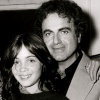Une ancienne photo qu'Emmanuelle Béart a publié peu après la mort de son père Guy Béart - 22 septembre 2015