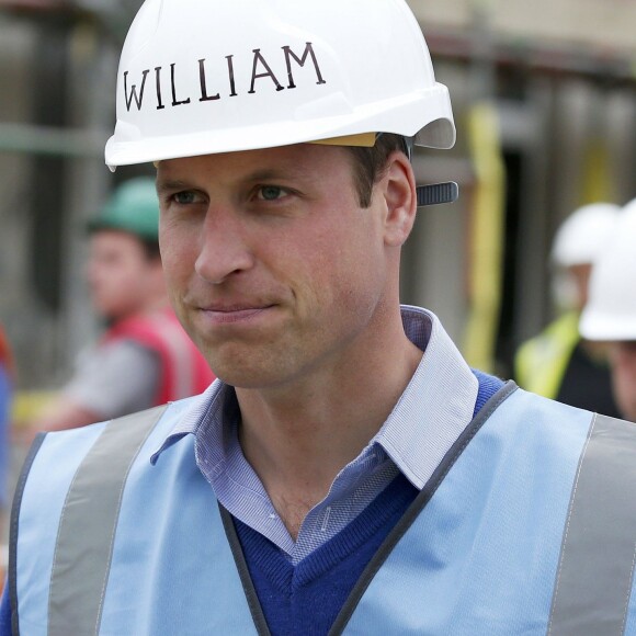 Le prince William et le prince Harry étaient le 23 septembre 2015 à Manchester pour aider l'équipe DIY SOS de la BBC à rénover les habitations de toute une rue en vue d'accueillir des vétérans de l'armée.