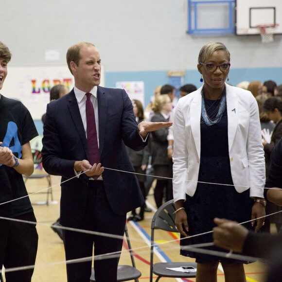 Le prince William à l'académie Hammersmith à Londres pour soutenir la campagne Diana Award's Back2School Anti-bullying le 21 septembre 2015.