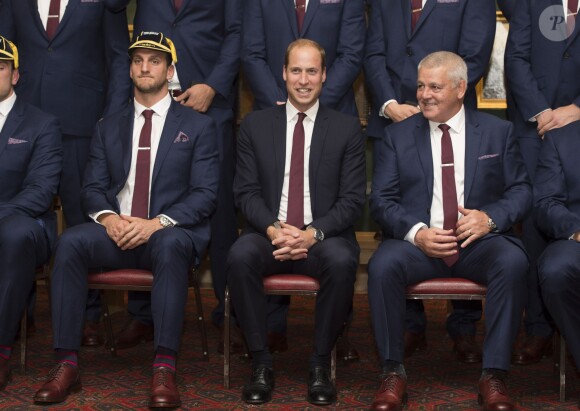 Le prince William s'est chargé d'accueillir le 21 septembre 2015 à Londres l'équipe de rugby du Pays de Galles, dont il est supporter.