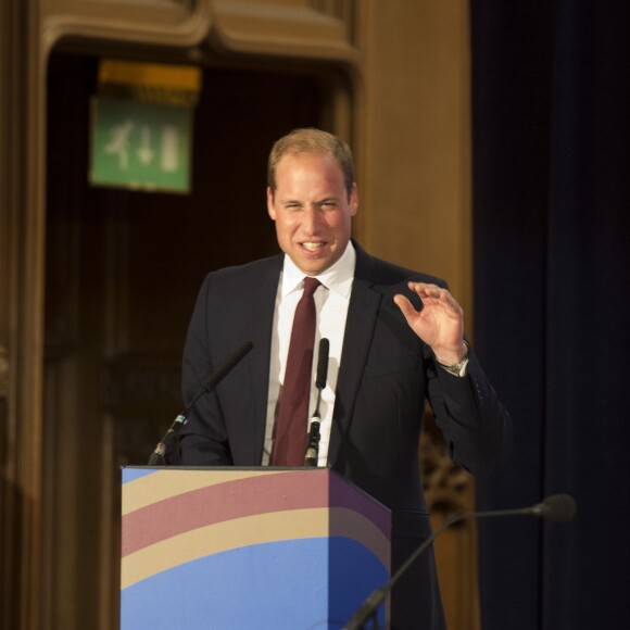 Le prince William s'est chargé d'accueillir le 21 septembre 2015 à Londres l'équipe de rugby du Pays de Galles, dont il est supporter.