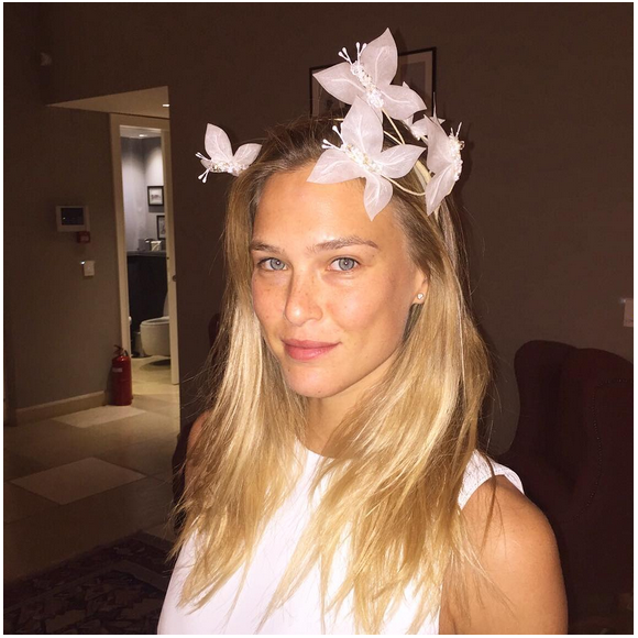 Bar Refaeli lors d'un essayage pour son grand jour. Septembre 2015