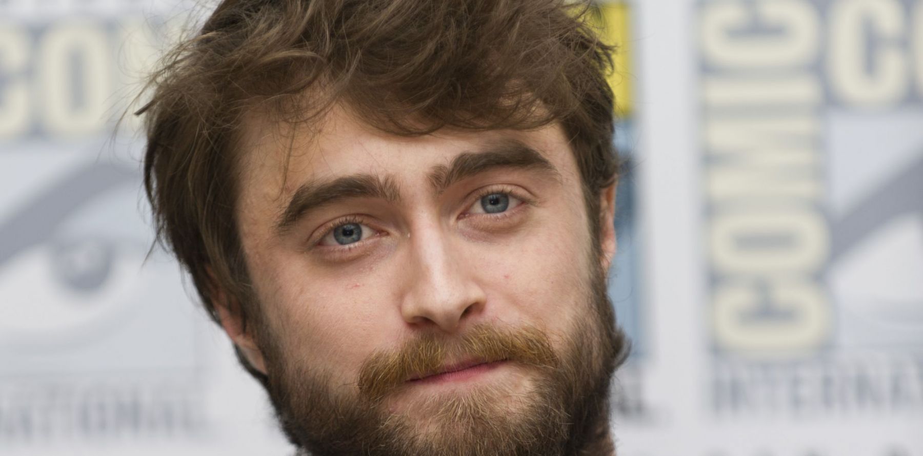 Daniel Radcliffe Rasé : La Transformation Radicale Du Charmant Harry ...