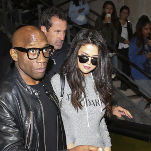 Selena Gomez arrive à Paris Gare du Nord par l'Eurostar le 25 septembre 2015.