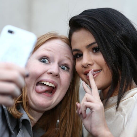 Selena Gomez dans les rues de Paris, le 26 septembre 2015