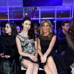 Emma Miller, Hofit Golan - Défilé "Christophe Guillarmé" collection prêt-à-porter Printemps/Eté 2016 lors de la fashion week à l'atelier Renault à Paris le 30 septembre 2015.
