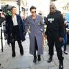 Kris Jenner et son compagnon Corey Gamble arrivent chez colette, rue Saint-Honoré. Paris, le 1er octobre 2015.