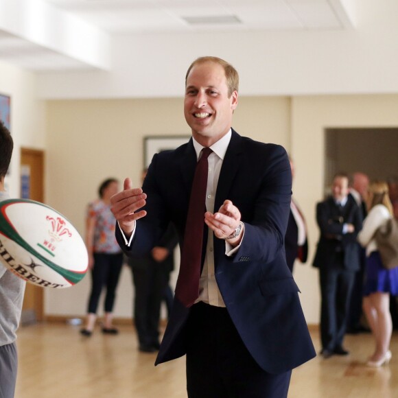 Le prince William, duc de Cambridge, lançait le programme Coach Core Welsh Rugby au centre national du sport à Cardiff, le 1er octobre 2015.