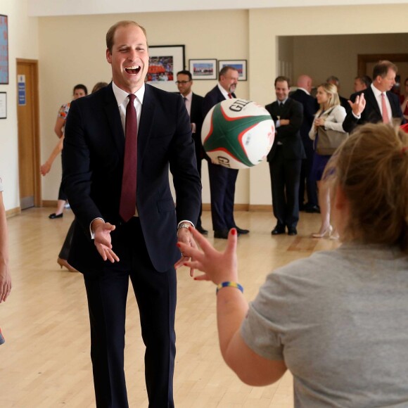 Le prince William, duc de Cambridge, lançait le programme Coach Core Welsh Rugby au centre national du sport à Cardiff, le 1er octobre 2015.