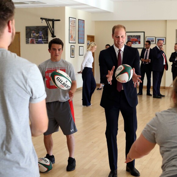Le prince William, duc de Cambridge, lançait le programme Coach Core Welsh Rugby au centre national du sport à Cardiff, le 1er octobre 2015.