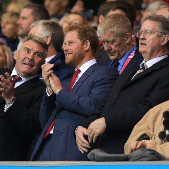 Le prince Harry lors de France - Canada au Mondial de rugby à Milton Keynes le 1er octobre 2015