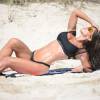 Michelle Lewin profite d'un après-midi ensoleillé à la plage, à South Beach. Miami, le 1er octobre 2015.