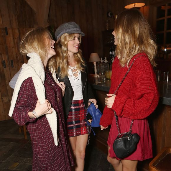 Les soeurs Immy et Suki Waterhouse et Georgia May Jagger assistent à l'UGG Classic Escape à la Soho Farmhouse. Chipping Norton (comté d'Oxfordshire), le 1er octobre 2015.