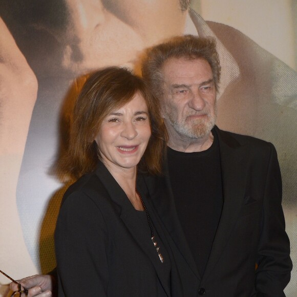 Eddy Mitchell et sa femme Muriel - Avant-première du film "La French" au cinéma Gaumont Opéra à Paris, le 25 novembre 2014.  "La French" movie premiere held at Gaumont Opera theater in Paris, France, on November 25th 2014.25/11/2014 - Paris