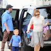 Ben Affleck et Jennifer Garner font du shopping avec leurs enfants Seraphina, Violet et Samuel à Pacific Palisades, le 4 octobre 2015