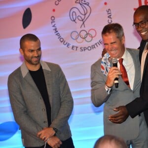 Tony Parker, Marc Maury et Teddy Riner - Rassemblement pour le lancement de la campagne "Je rêve des Jeux" pour la candidature de "Paris 2024" aux Jeux olympiques de 2024, le 25 septembre 2015 à Paris