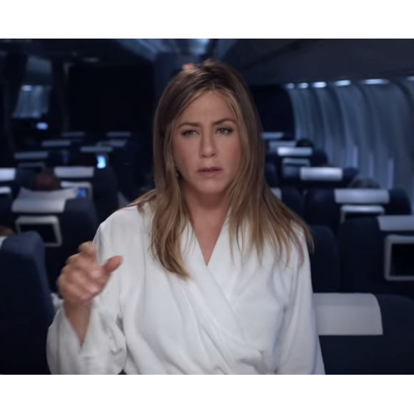 Jennifer Aniston en plein cauchemar dans un spot publicitaire pour Emirates, octobre 2015. (capture d'écran)