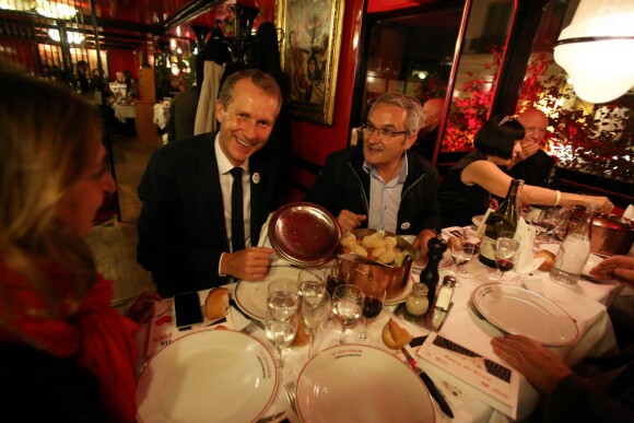 Guillaume Garot lors de la 4e édition du Pot-au-feu des célébrités organisé par les Artisans Boucher d'Ile-de-France France au restaurant Louchebem dans le quartier des Halles à Paris le 7 octobre 2015