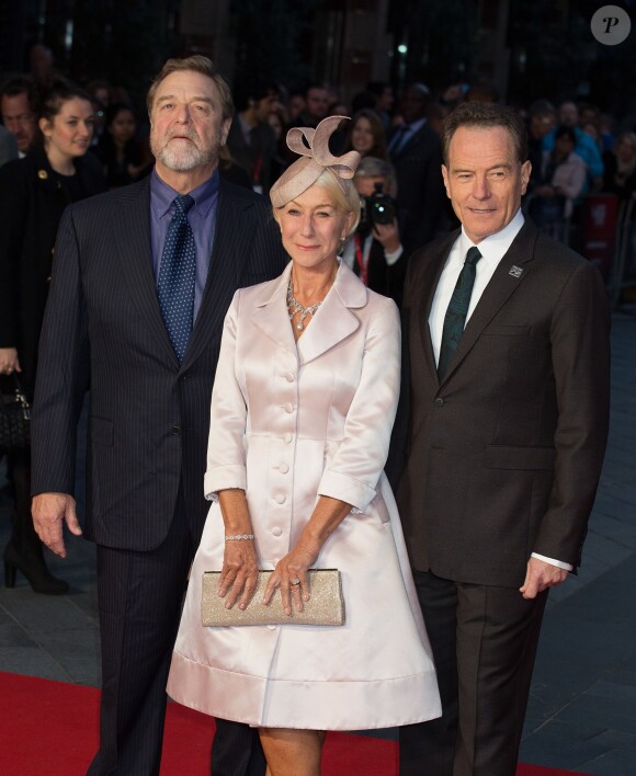 John Goodman, Helen Mirren et Bryan Cranston - Avant-première du film "Trumbo" lors du Festival du film BFI à Londres. Le 8 octobre 2015