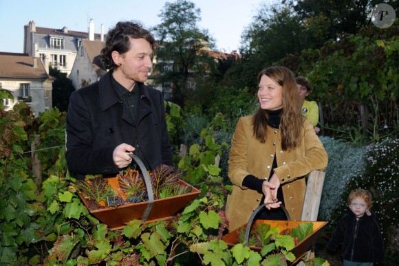 Mélanie Thierry et Raphael au ban des vendanges de Montmartre à Paris, le 10 octobre 2015.