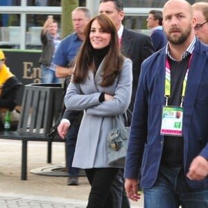 Le prince William et Kate Middleton arrivent à Twickenham Stadium pour le match Australie-Pays de Galles, le 10 octobre 2015