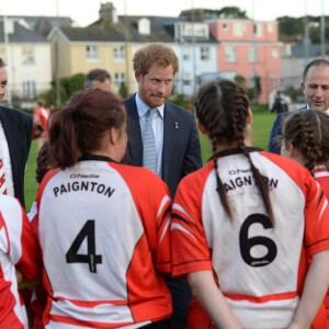 Le prince Harry a rendu visite aux jeunes du club de rugby de Paignton dans le Devon le 7 octobre 2015