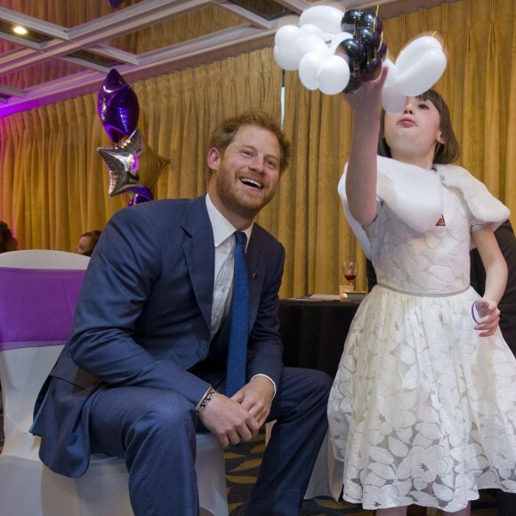 Le prince Harry lors de la cérémonie des prix WellChild, qui récompensent le courage des enfants malades et de leur famille, le 5 octobre 2015 à Londres.