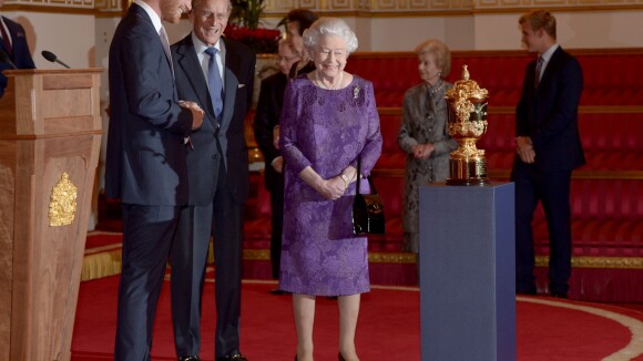 Prince Harry : Face-à-face avec les bourreaux du XV de la Rose à Buckingham