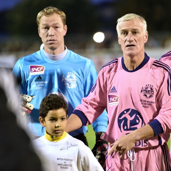 Didier Deschamps lors d'un match de charité avec le Variétés Club de France au profit de l'association + de Vie au stade Léo Lagrange de Poissy le 12 octobre 2015