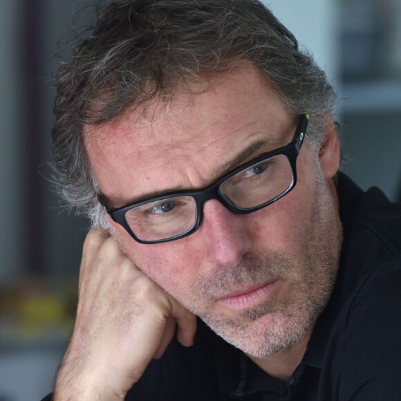 Laurent Blanc lors de la visite du centre Ephad Hervieux de Poissy dans le cadre de l'opération + De Vie le 12 octobre 2015