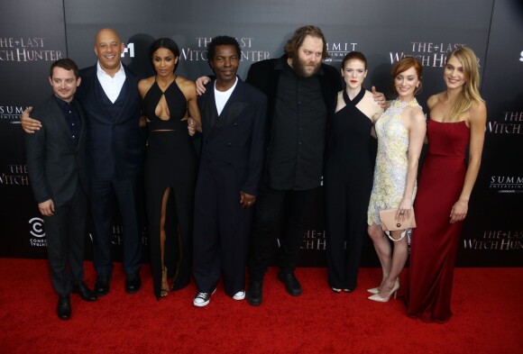 Elijah Wood, Vin Diesel, Ciara, Lotte Verbeek, Rose Leslie, Allegra Carpenter à la première du film 'The Last Witch Hunter' à New York, le 13 octobre 2015.