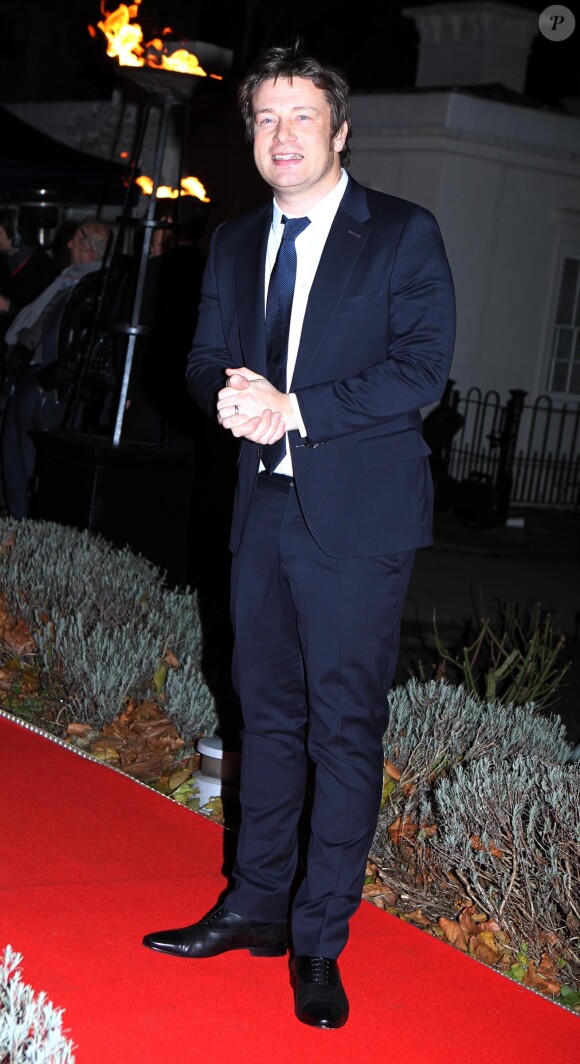 Jamie Oliver arrive à la soirée 'A Night of' Heroes: The Sun Military Awards' 2012, à Londres, le 6 décembre 2012