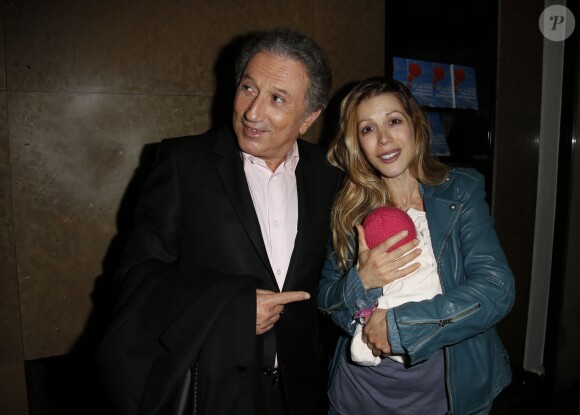 Michel Drucker, Tristane Banon et sa fille Tanya - Soirée du lancement du nouveau livre de Hugues Royer intitulé "Et les rêves prendront leur revanche" à l'hôtel Montalembert, à Paris, le 15 octobre 2015.