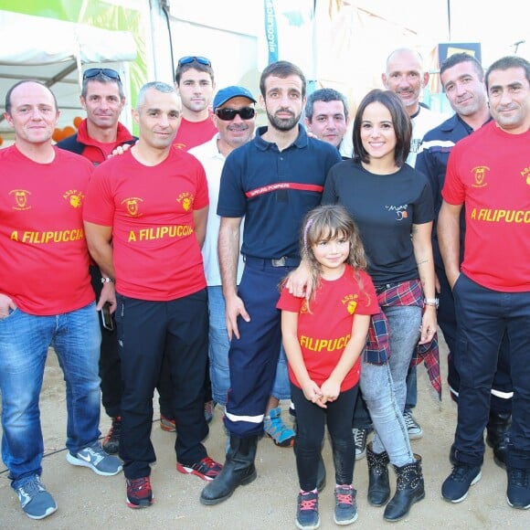 Exclusif - Alizée et sa fille Annily ont participé à la dernière journée de la 9ème édition de l'association 'La Marie Do' à Ajaccio en tant que marraine le 11 octobre 2015.