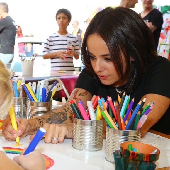 Exclusif - Alizée et sa fille Annily ont participé à la dernière journée de la 9ème édition de l'association 'La Marie Do' à Ajaccio en tant que marraine le 11 octobre 2015.