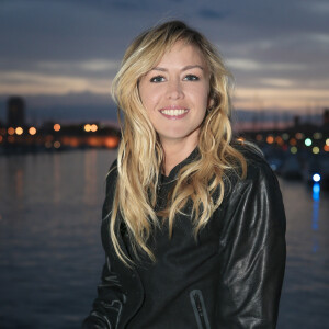 Exclusif - Enora Malagré pose sur un catamaran dans le port de Marseille le 4 avril 2014.