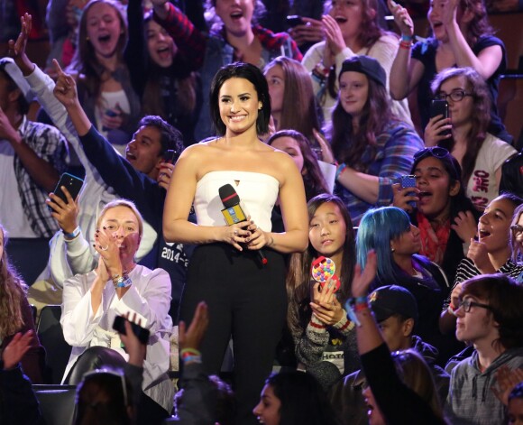 Carly Rae Jepsen en concert avec Demi Lovato au ‘We Day Toronto' à Toronto, le 1er octobre 2015 © CPA/Bestimage01/10/2015 - Toronto