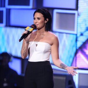 Carly Rae Jepsen en concert avec Demi Lovato au ‘We Day Toronto' à Toronto, le 1er octobre 2015 © CPA/Bestimage01/10/2015 - Toronto